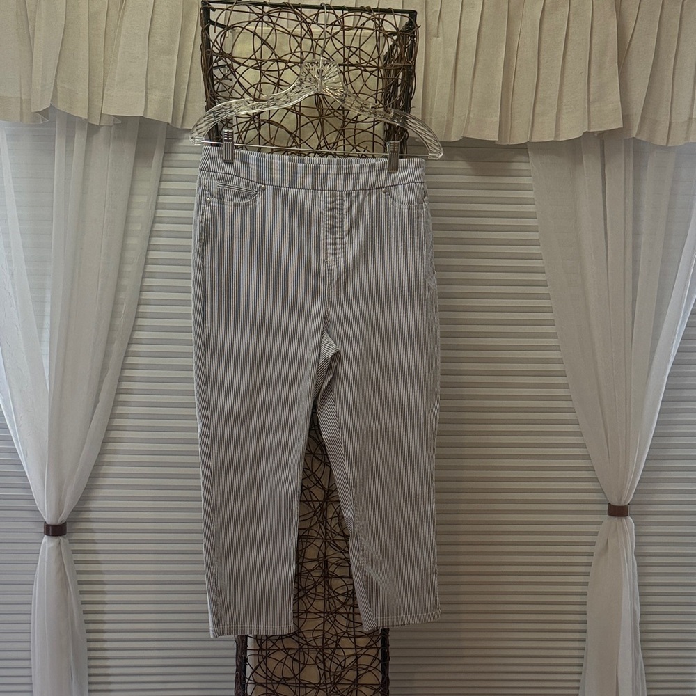 Mario Serrani Light Gray Capris